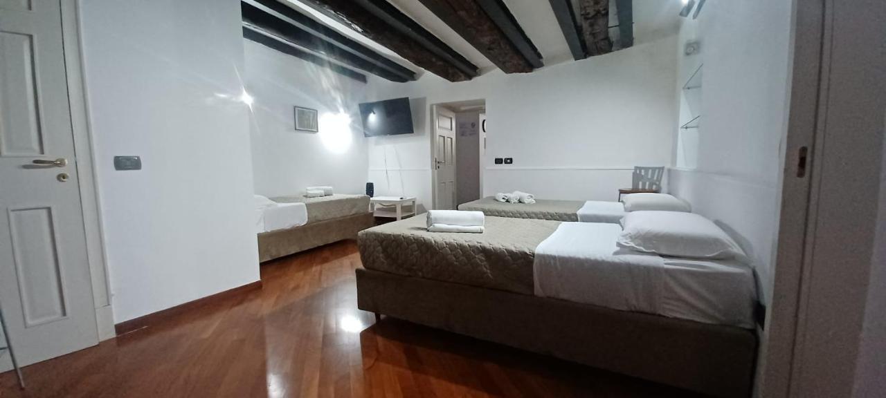 Residenza Nunziatella Appartement Napels Buitenkant foto